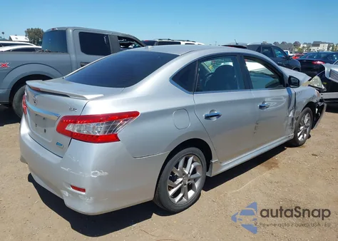 2014 Nissan Sentra Sr z USA, uszkodzony, nr VIN 3N1AB7AP1EY337361